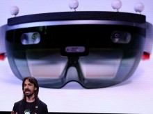 押呗数码资讯：微软第二代HoloLens增强现实头盔将于9月面世